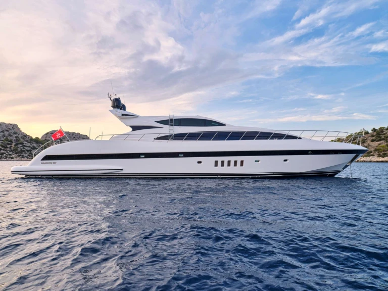 Noleggio Yacht di lusso con o senza skipper Mangusta a Atene