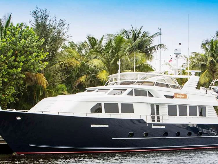 Noleggio Yacht di lusso con o senza skipper Broward a East Hampton