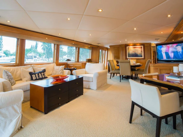 Yacht di lusso a noleggio a East Hampton al miglior prezzo