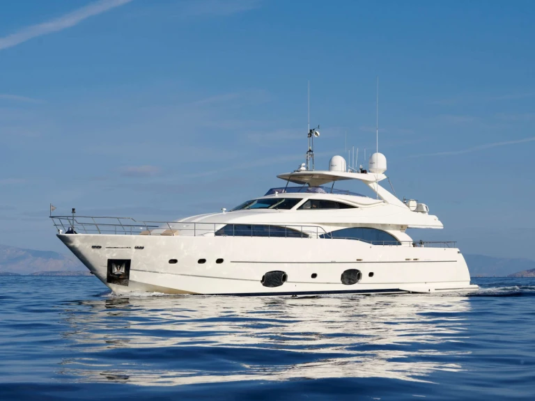 Yacht di lusso a noleggio a Atene al miglior prezzo