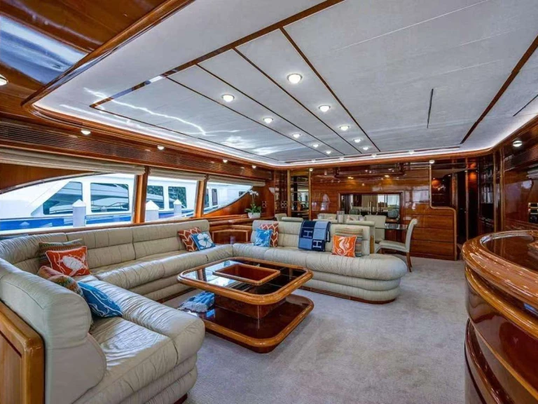 Noleggio a New York (Citta) – Ferretti Dream Chaser su SamBoat