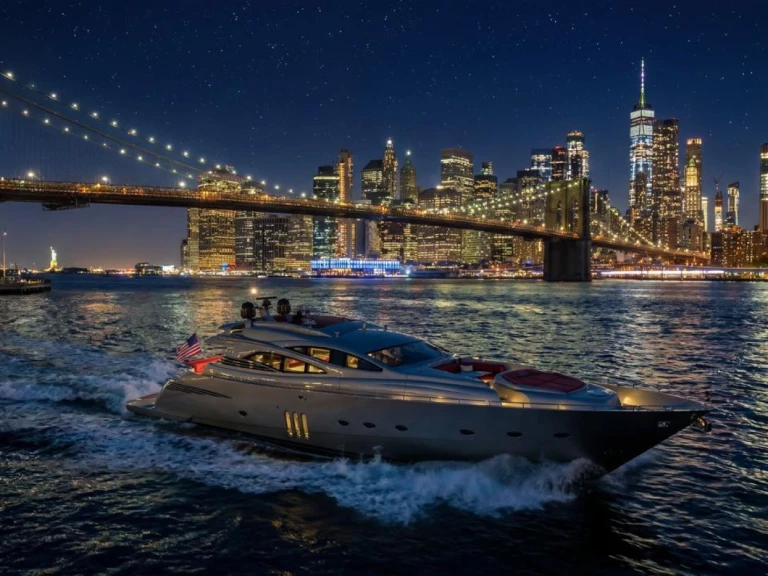Yacht di lusso a noleggio a New York (Citta) al miglior prezzo