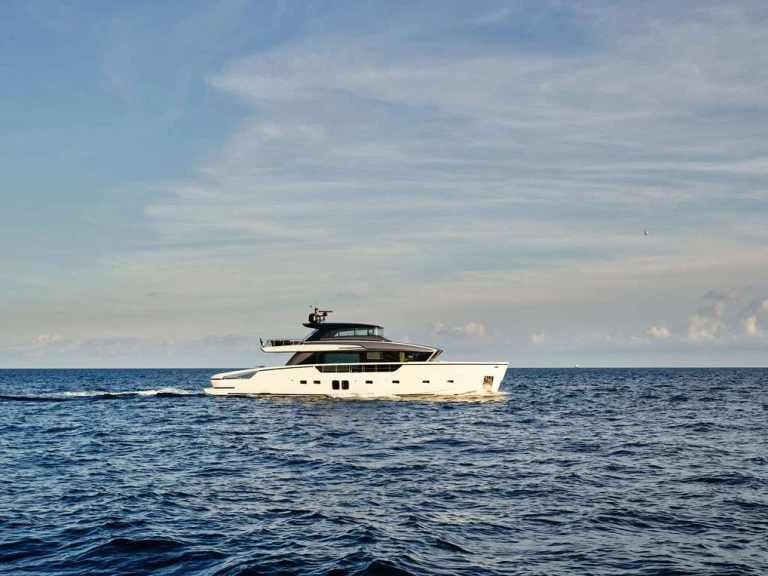 Noleggio Yacht di lusso a Santa Venera-Portosalvo – San Lorenzo LUAR