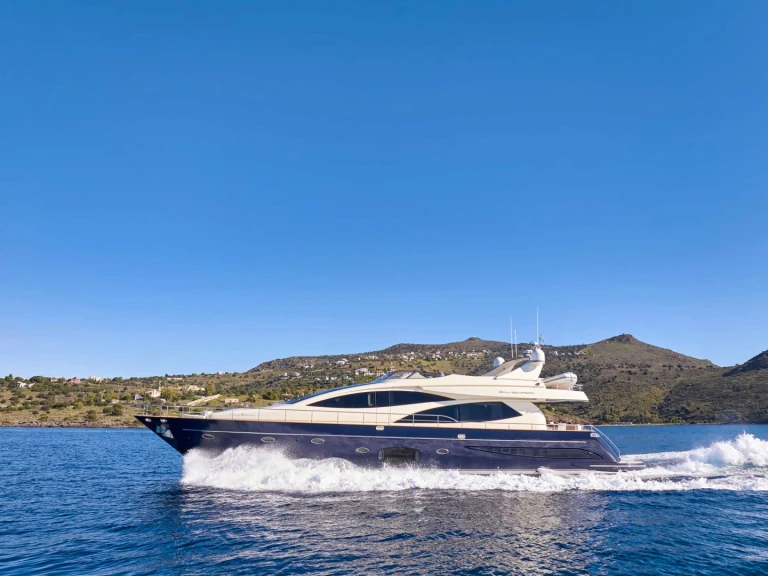 Noleggiare una Riva ANLIA a Atene