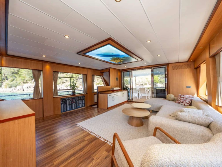 Noleggio Yacht di lusso  con patente nautica