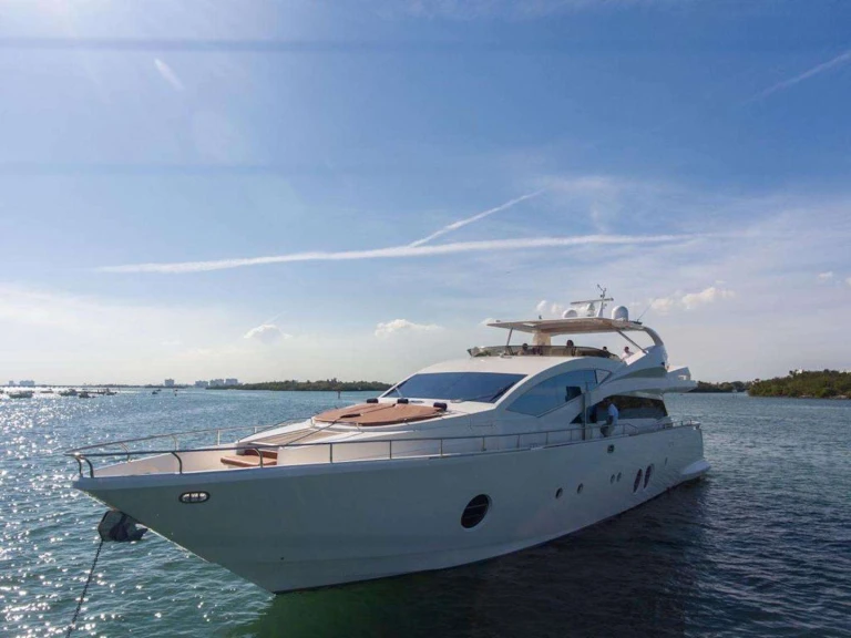 Noleggio barche Miami economico Italian Yacht 85