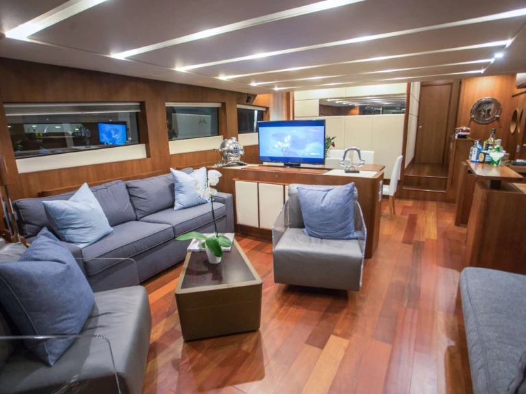 Noleggio barche Aicon Italian Yacht 85 a Miami su Samboat