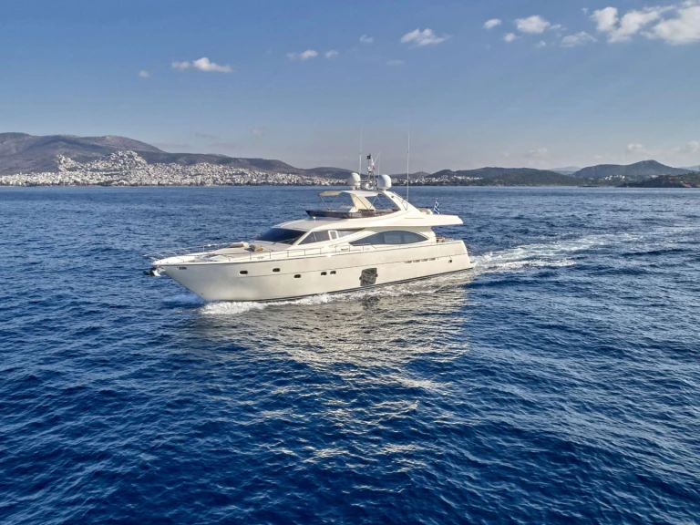 Noleggio a Atene – Ferretti JULIE M su SamBoat