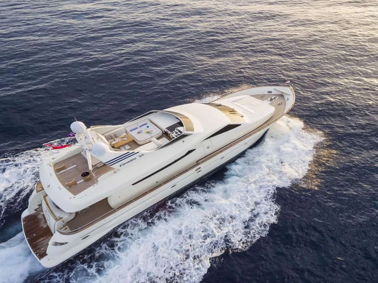 Noleggio Yacht di lusso Canados con patente nautica