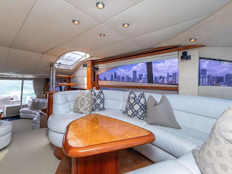 Yacht di lusso a noleggio a Miami al miglior prezzo
