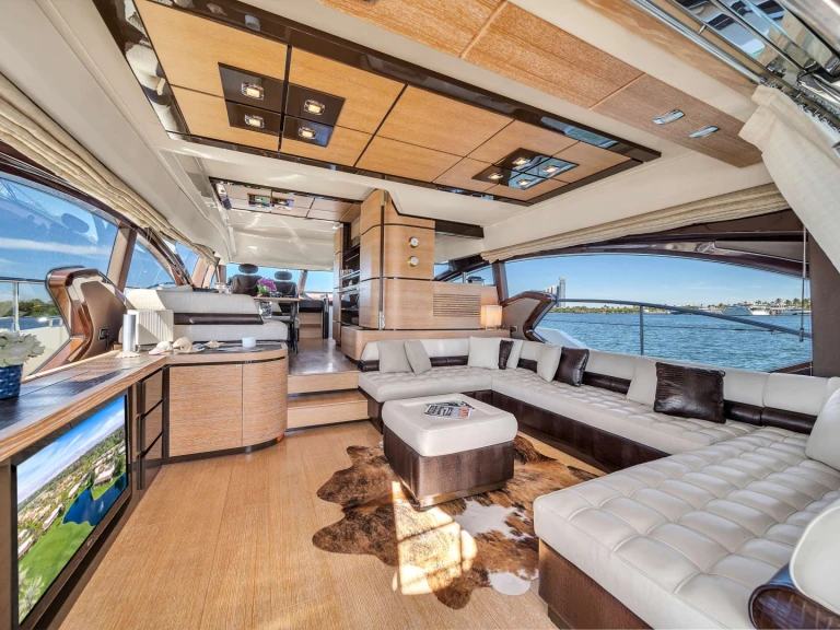 Noleggiare una Azimut LUPO II a Sunny Isles Beach