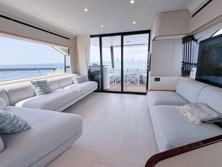 Noleggio Yacht di lusso con o senza skipper Azimut a Miami