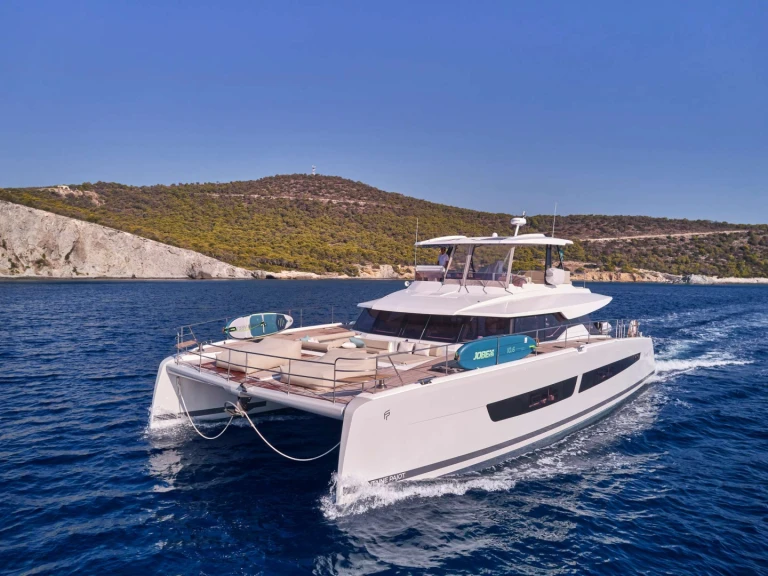 Noleggiare una Fountaine Pajot ELLY a Il Pireo