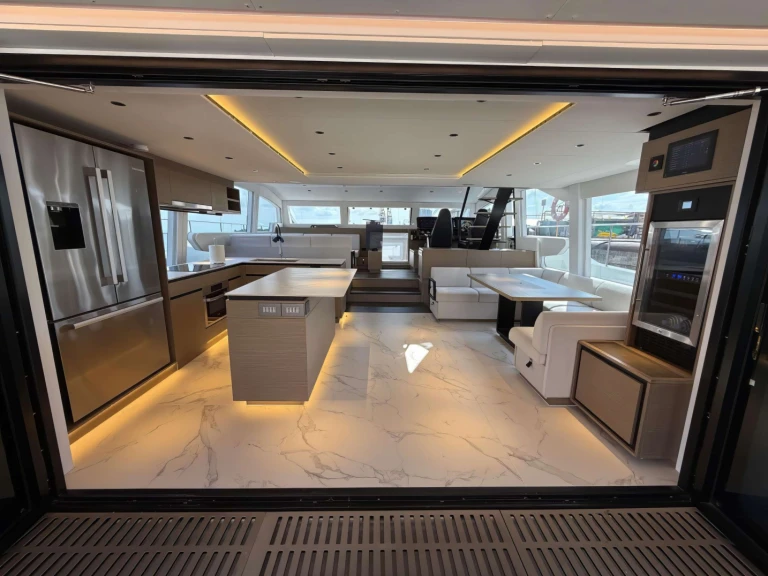 Noleggio Yacht di lusso Xquisite Yachts con patente nautica