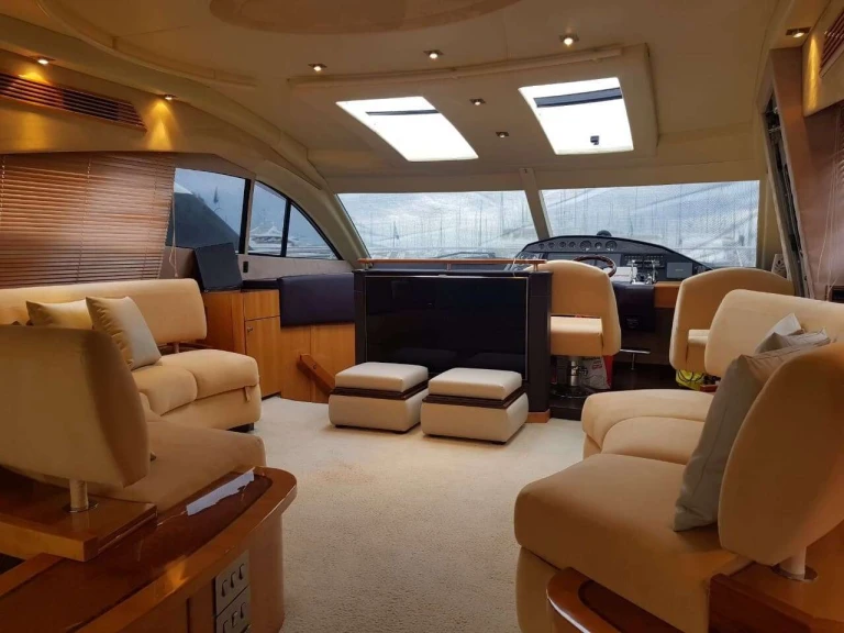Noleggio Yacht di lusso a Álimos – Sealine MAGIKA
