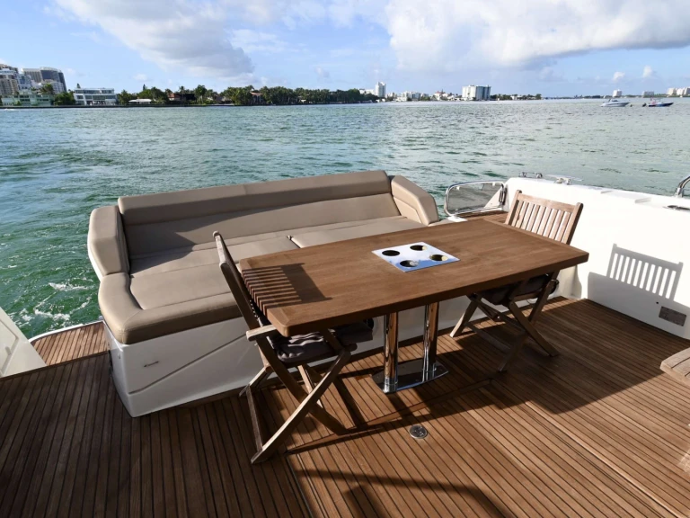 Noleggio barche Caraibi economico 60 Prestige