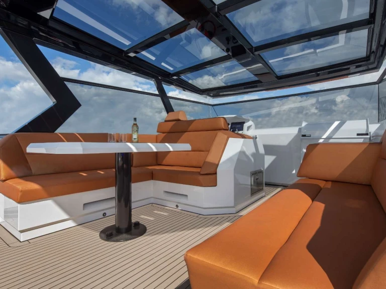 Yacht di lusso a noleggio a Miami al miglior prezzo