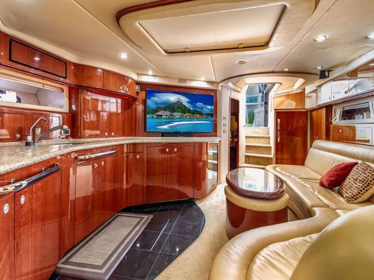 Noleggio Yacht di lusso a Miami – Sea Ray indulgence 24/7