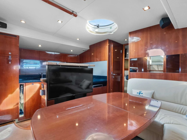 Noleggio Yacht di lusso con o senza skipper Fairline, U.K. a City of West Palm Beach