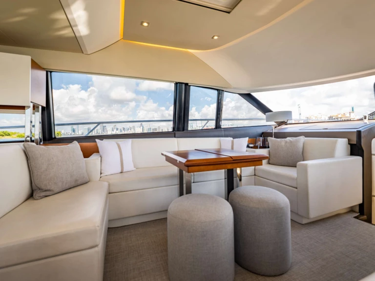 Noleggio Yacht di lusso a Bahamas – Prestige Yachts Whisky and Waves