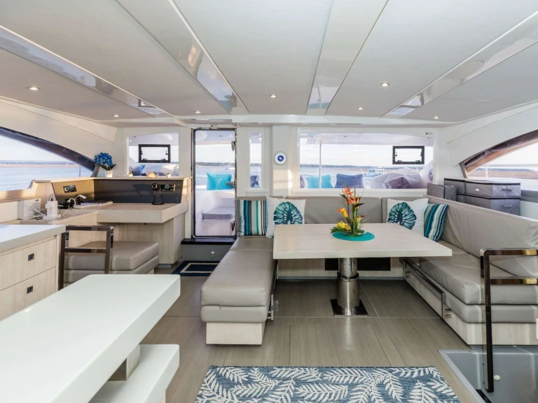 Yacht di lusso a noleggio a Bahamas al miglior prezzo