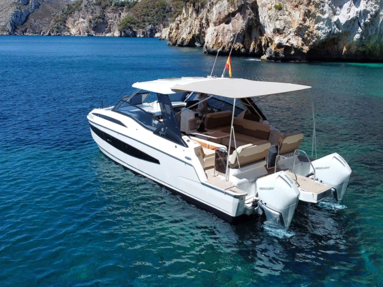 Noleggiare una Aquila Denia a Ibiza