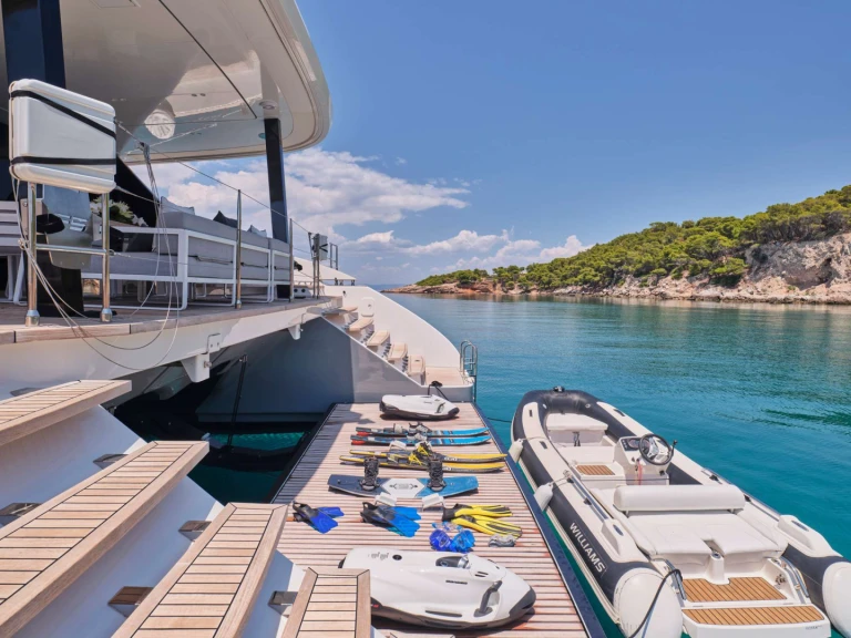 Sunreef ABOVE & BEYOND da affittare a  Atene