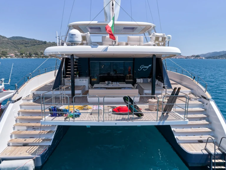 Noleggio Yacht di lusso a Il Pireo – Sunreef GENNY