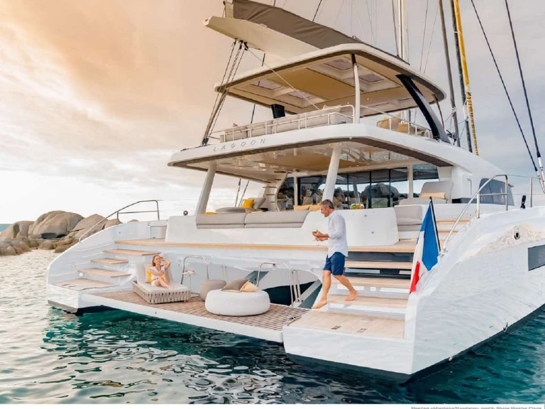 Catamarano a noleggio a Corsica al miglior prezzo