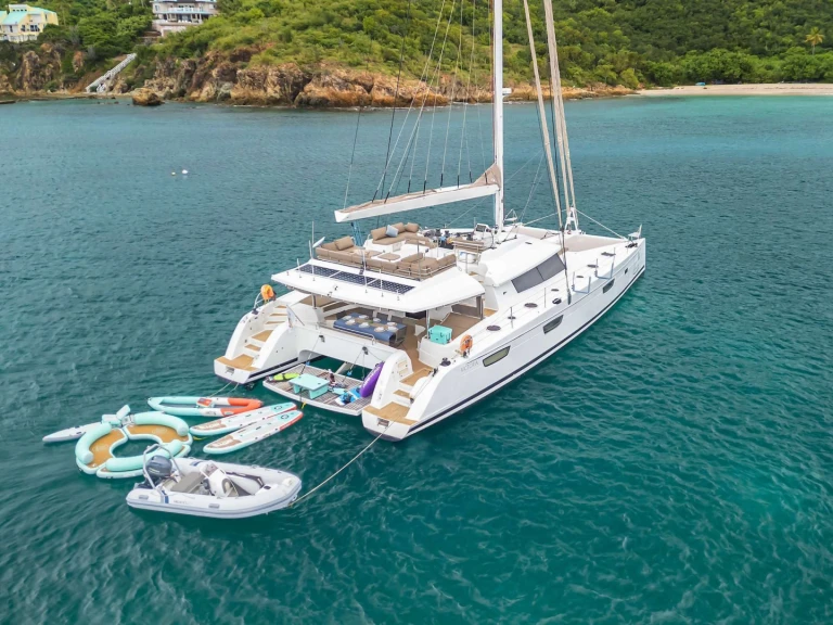 Yacht di lusso a noleggio a Saint Thomas Island al miglior prezzo