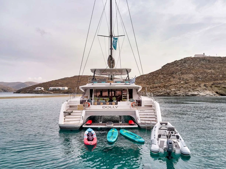 Noleggio Yacht di lusso Fountaine Pajot con patente nautica