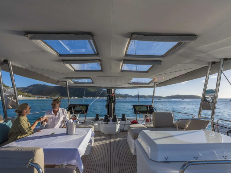 Noleggio barche Napoli economico LISA OF THE SEAS