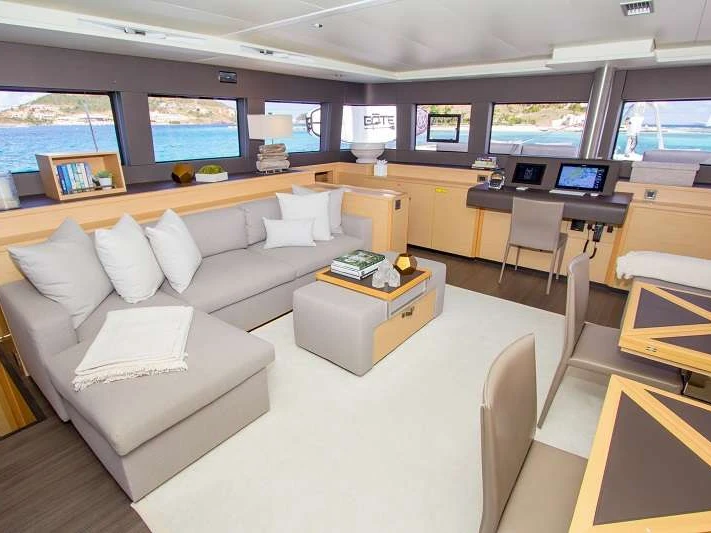 Noleggio Yacht di lusso Lagoon con patente nautica