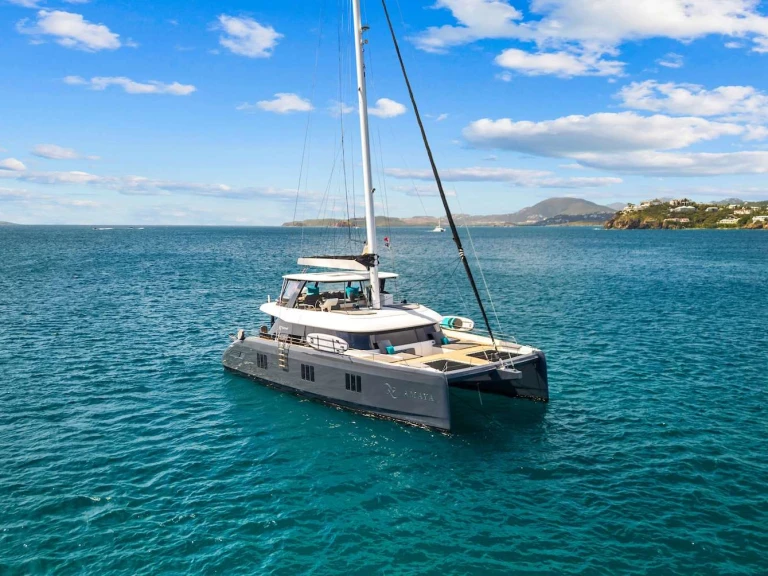 Noleggio barche Tortola economico AMAYA