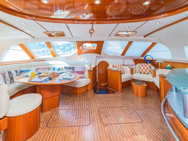 Yacht di lusso a noleggio a Rodney Bay al miglior prezzo