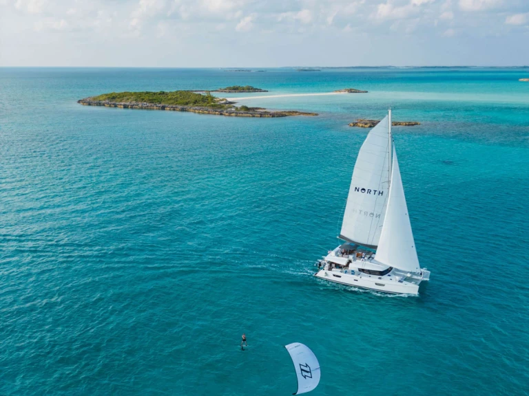 Noleggio Yacht di lusso a Bahamas – Fountaine Pajot WIND CHASER I