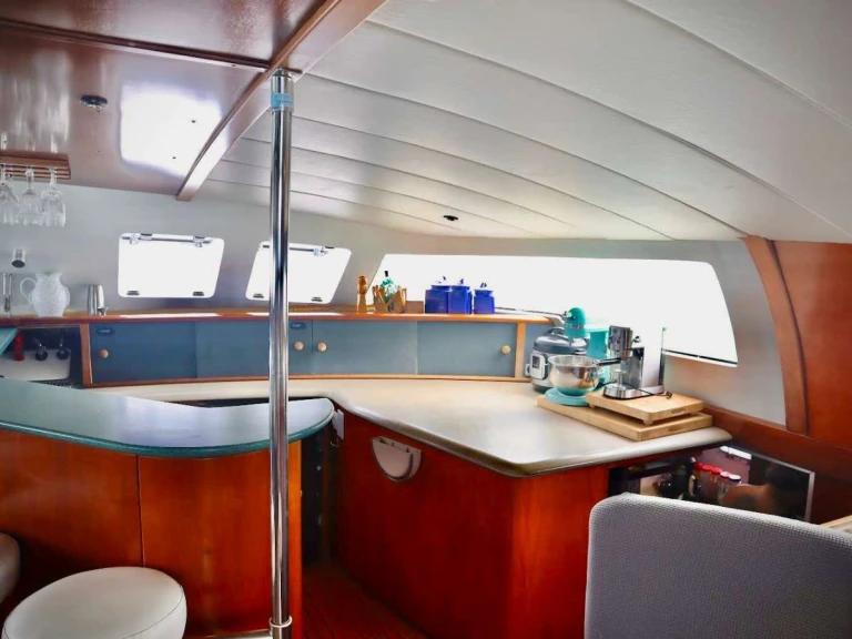 Noleggio Yacht di lusso Fountaine Pajot con patente nautica