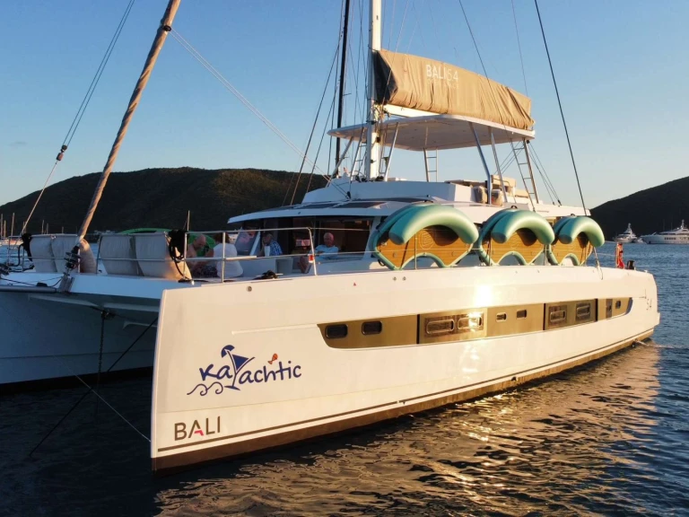 Yacht di lusso a noleggio a Road Town al miglior prezzo