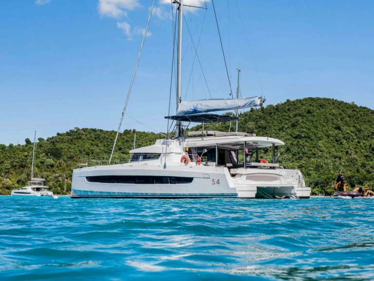 Yacht di lusso a noleggio a Isole Vergini Britanniche al miglior prezzo