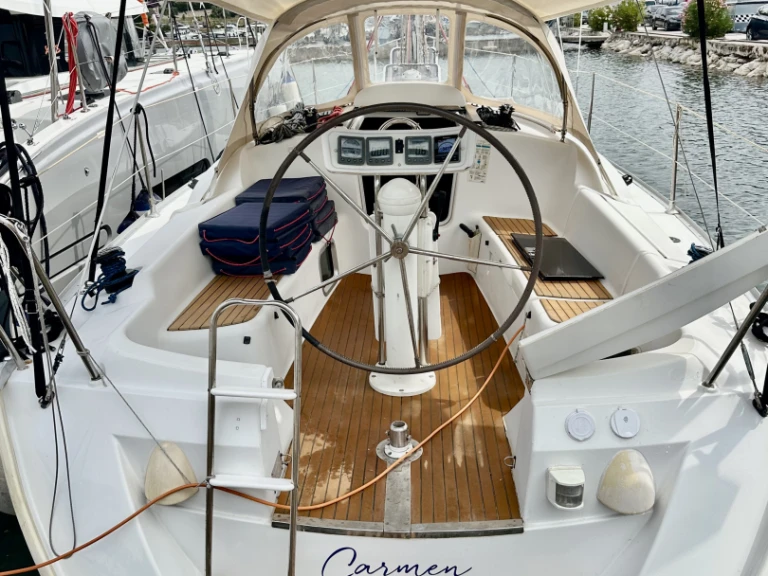 Jeanneau Sun Odyssey 32i da affittare a  Pola