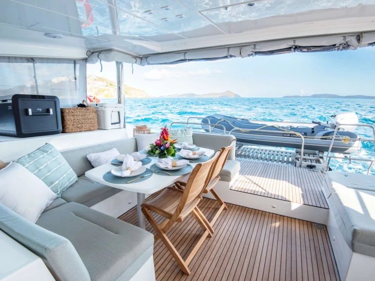 Noleggio Yacht di lusso a Isole Vergini Britanniche – Lagoon LIQUID ZEN