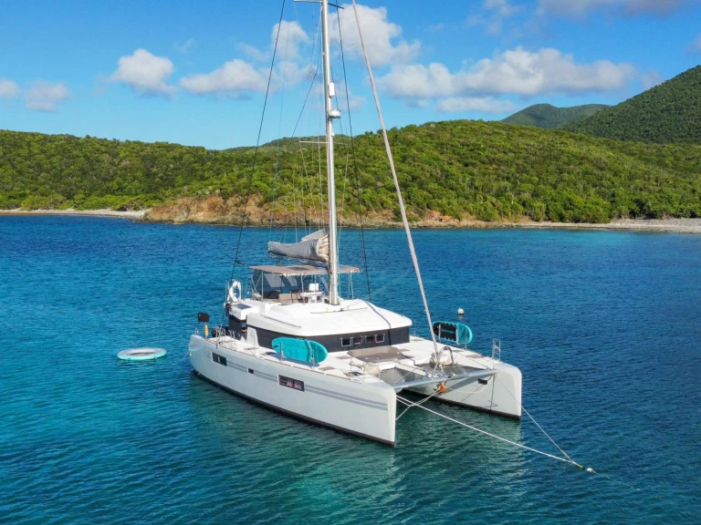 Yacht di lusso a noleggio a Isole Vergini Britanniche al miglior prezzo