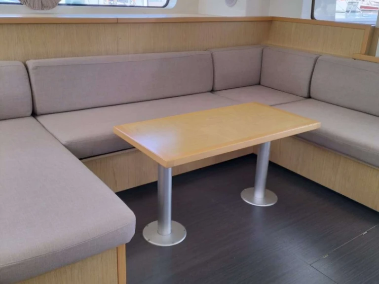 Noleggio Yacht di lusso Lagoon con patente nautica