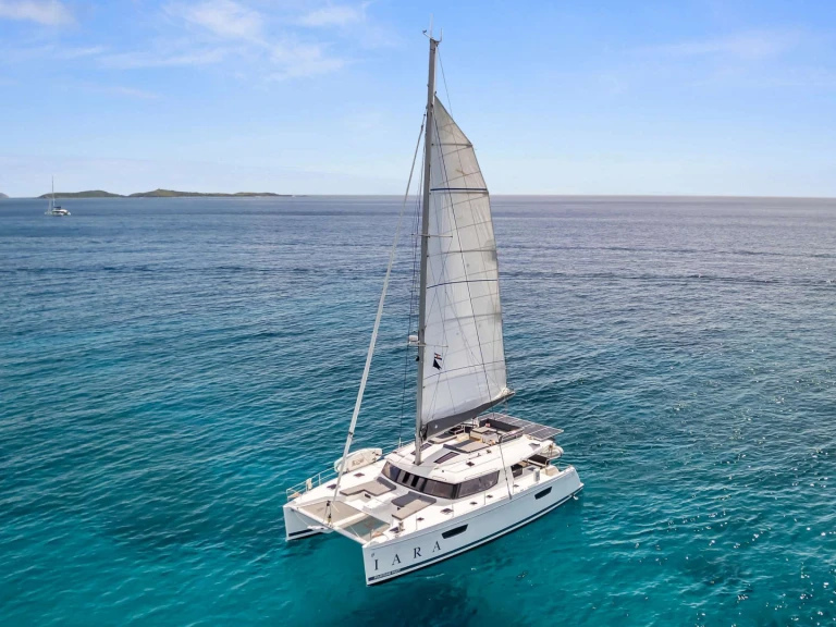 Noleggio Yacht di lusso Fountaine Pajot con patente nautica
