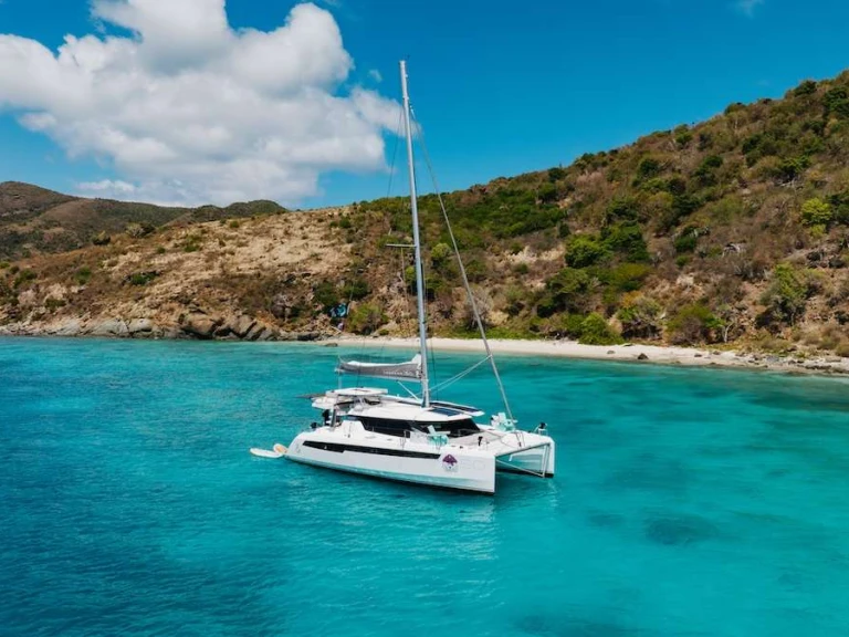 Yacht di lusso a noleggio a Isole Vergini Britanniche al miglior prezzo