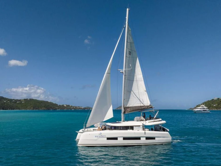 Noleggio Yacht di lusso a Isole Vergini Britanniche – Dufour AQUANIMITY