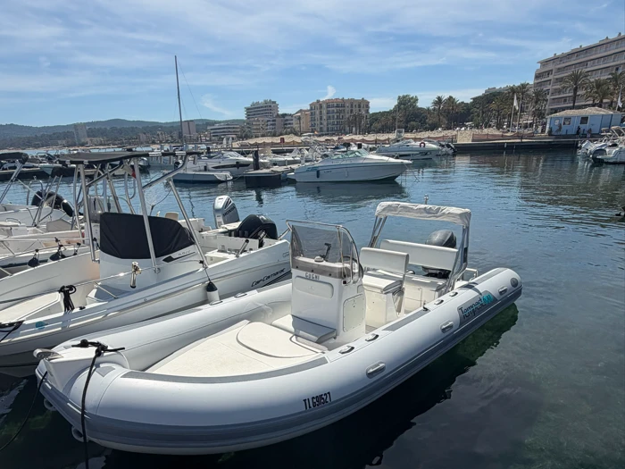 Noleggio barche Capelli Tempest 630 a Le Lavandou su Samboat