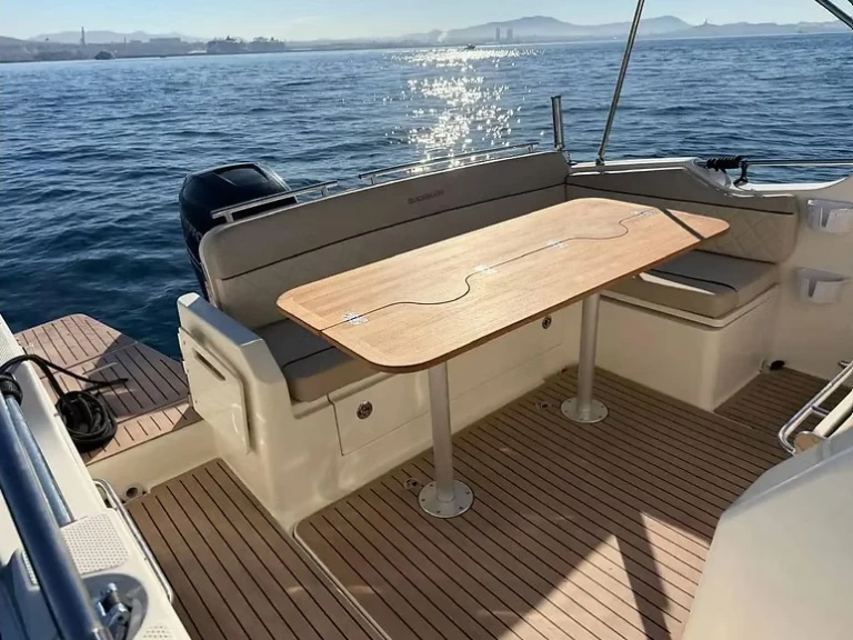 Noleggio Barca a motore con o senza skipper Quicksilver a Antibes