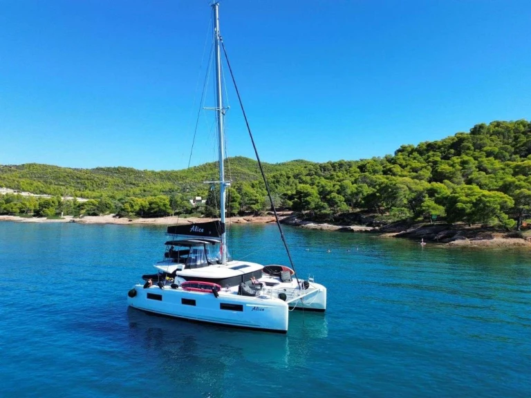 Noleggio a Atene – Lagoon ALICE su SamBoat
