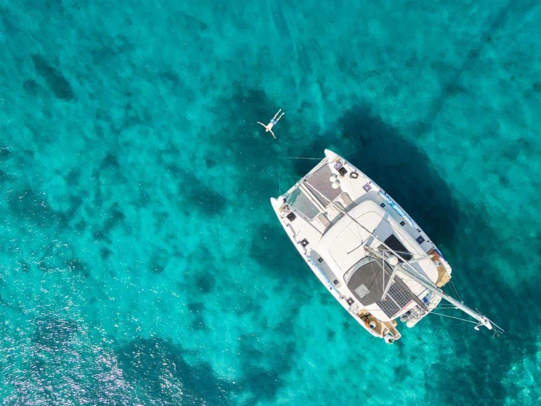 Noleggio Yacht di lusso a Croazia – Lagoon AURA